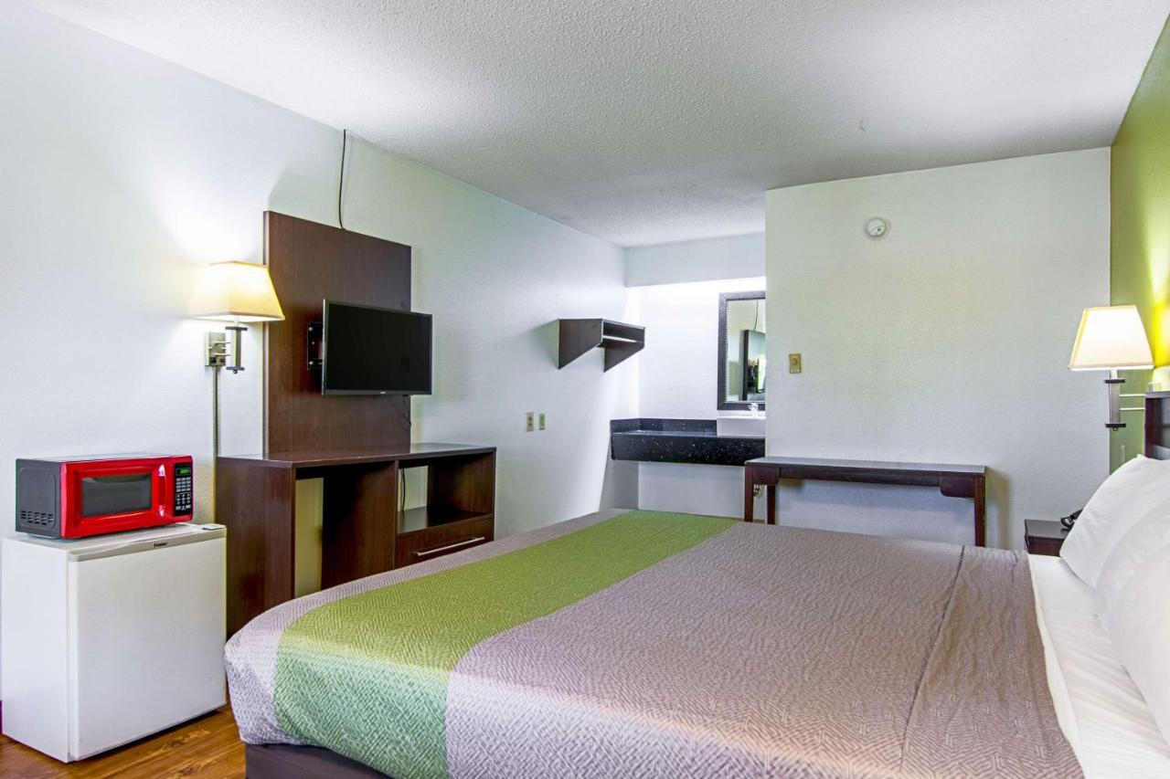 Motel 6-Charlotte, Nc - Airport Eksteriør billede